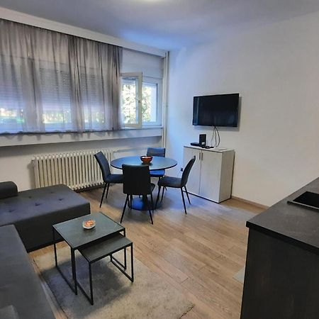 Apartman Pavlovic 1 Dedinje Exterior photo