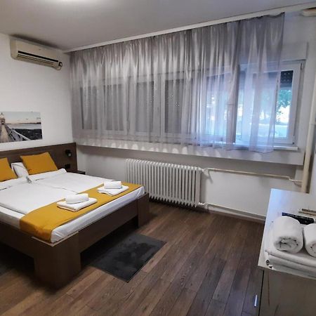 Apartman Pavlovic 1 Dedinje Exterior photo